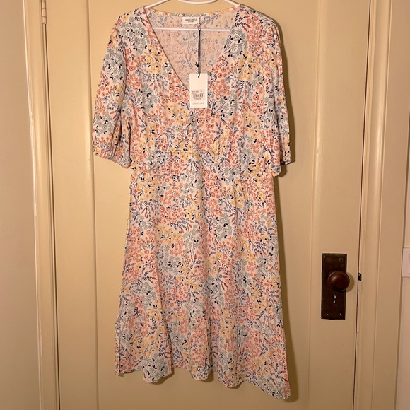 JEANSWEST | Sonia V Neck Casual/ Summer Dress | Coral Print | NWT | Size 12 - Picture 10 of 11